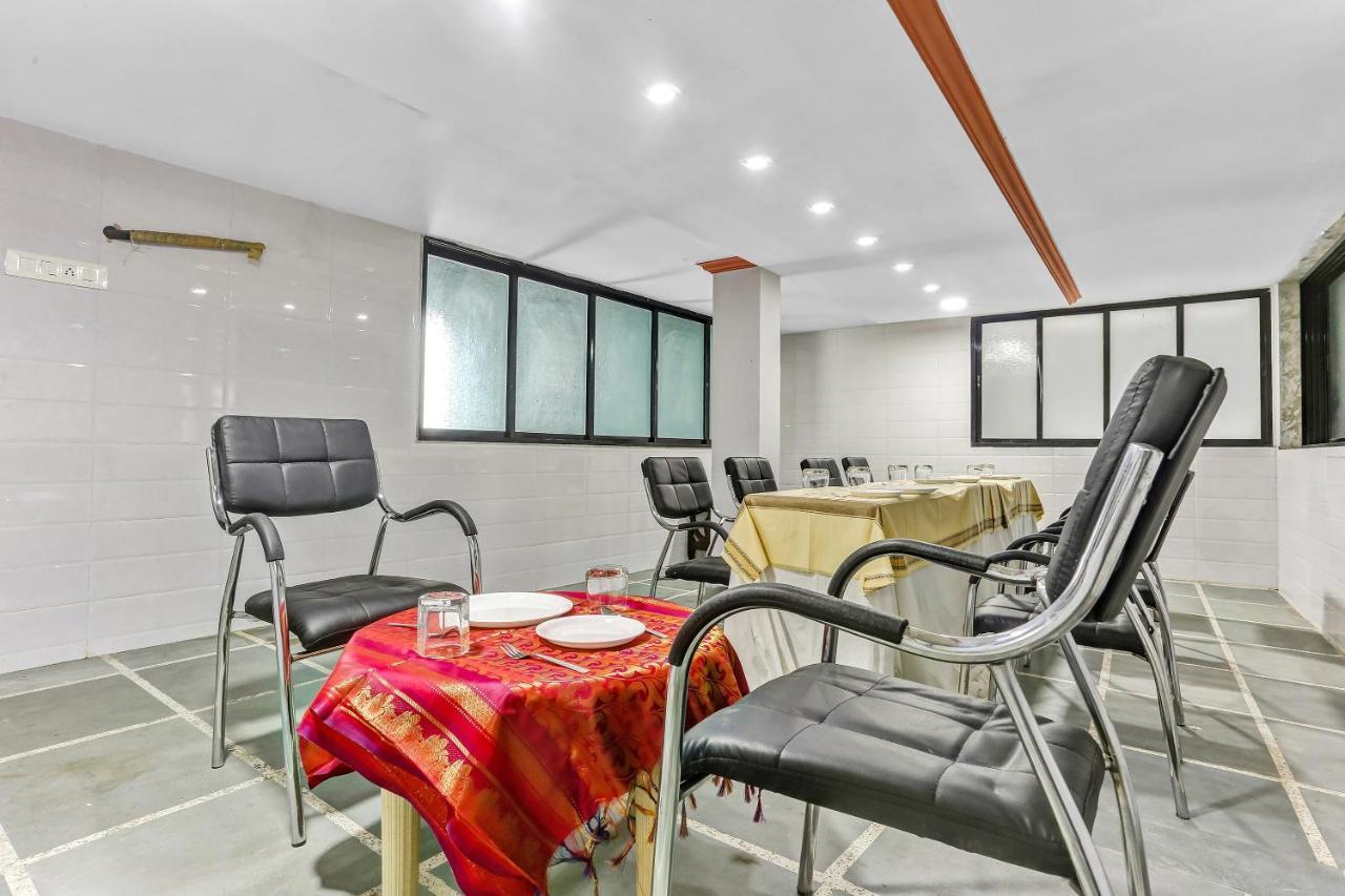 Oyo Flagship 83396 Hotel Vinyasa Residency Мумбаи Экстерьер фото