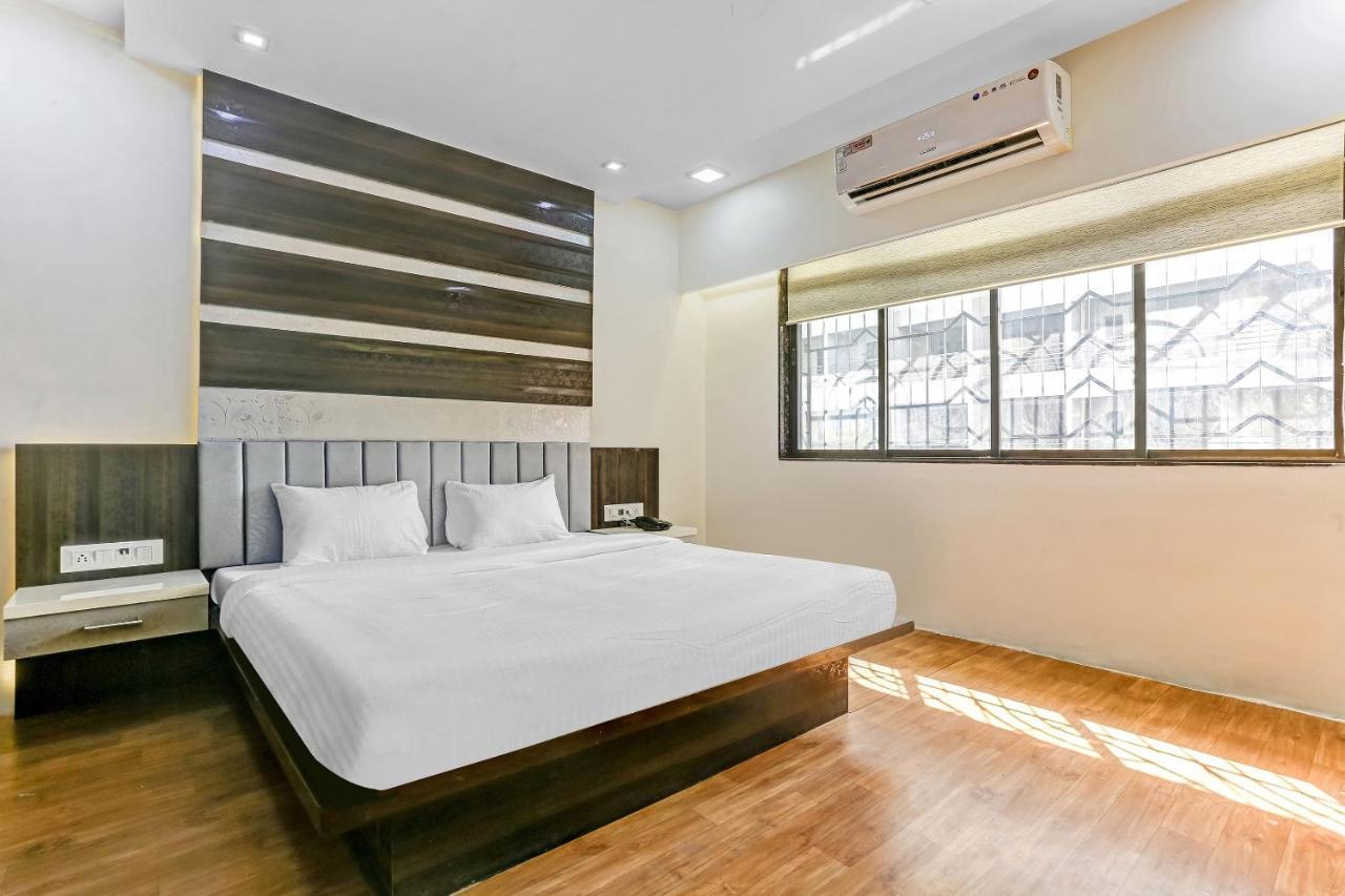 Oyo Flagship 83396 Hotel Vinyasa Residency Мумбаи Экстерьер фото