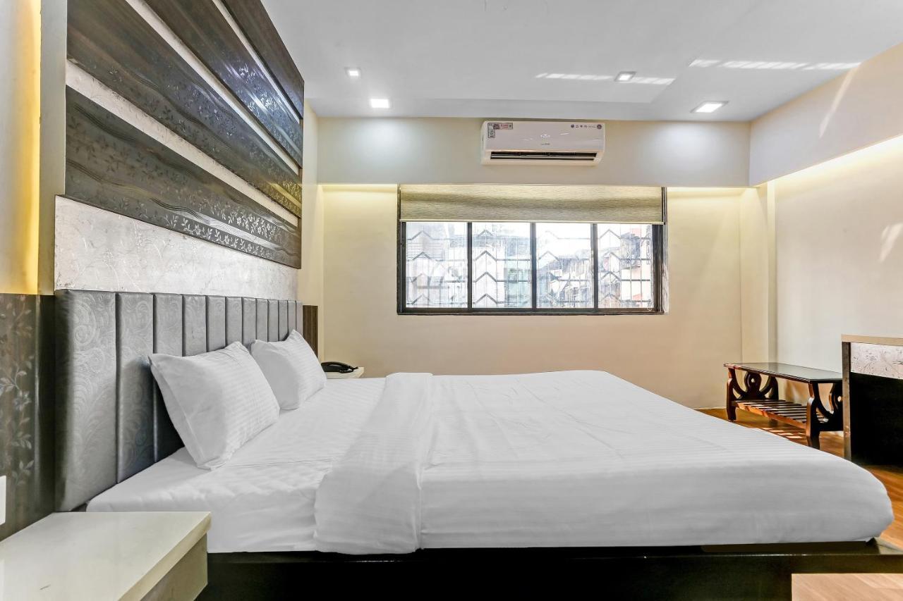 Oyo Flagship 83396 Hotel Vinyasa Residency Мумбаи Экстерьер фото