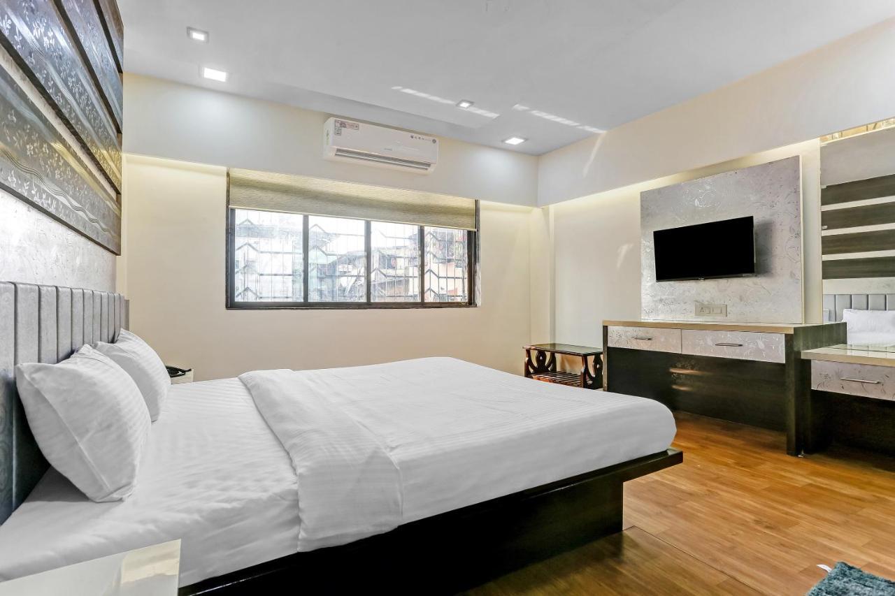 Oyo Flagship 83396 Hotel Vinyasa Residency Мумбаи Экстерьер фото