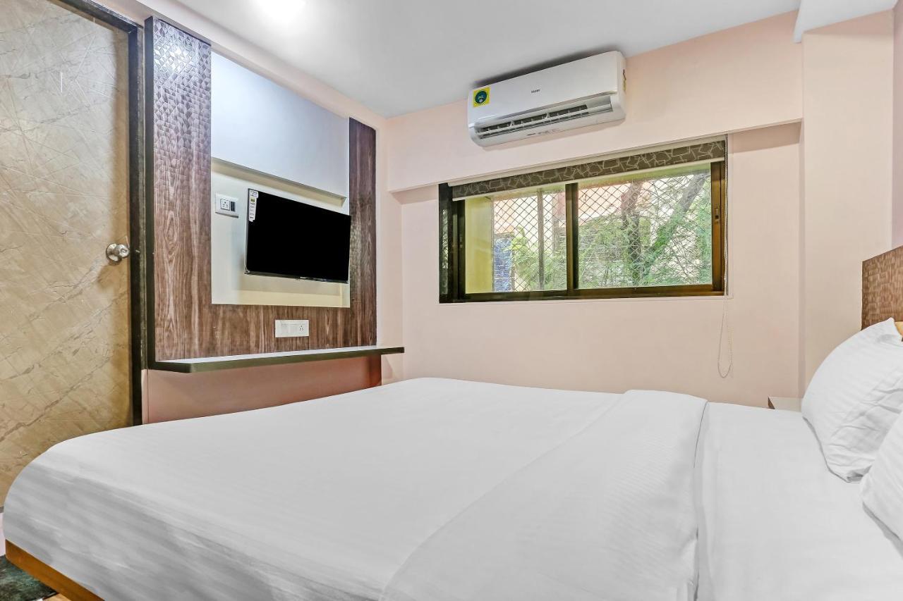 Oyo Flagship 83396 Hotel Vinyasa Residency Мумбаи Экстерьер фото